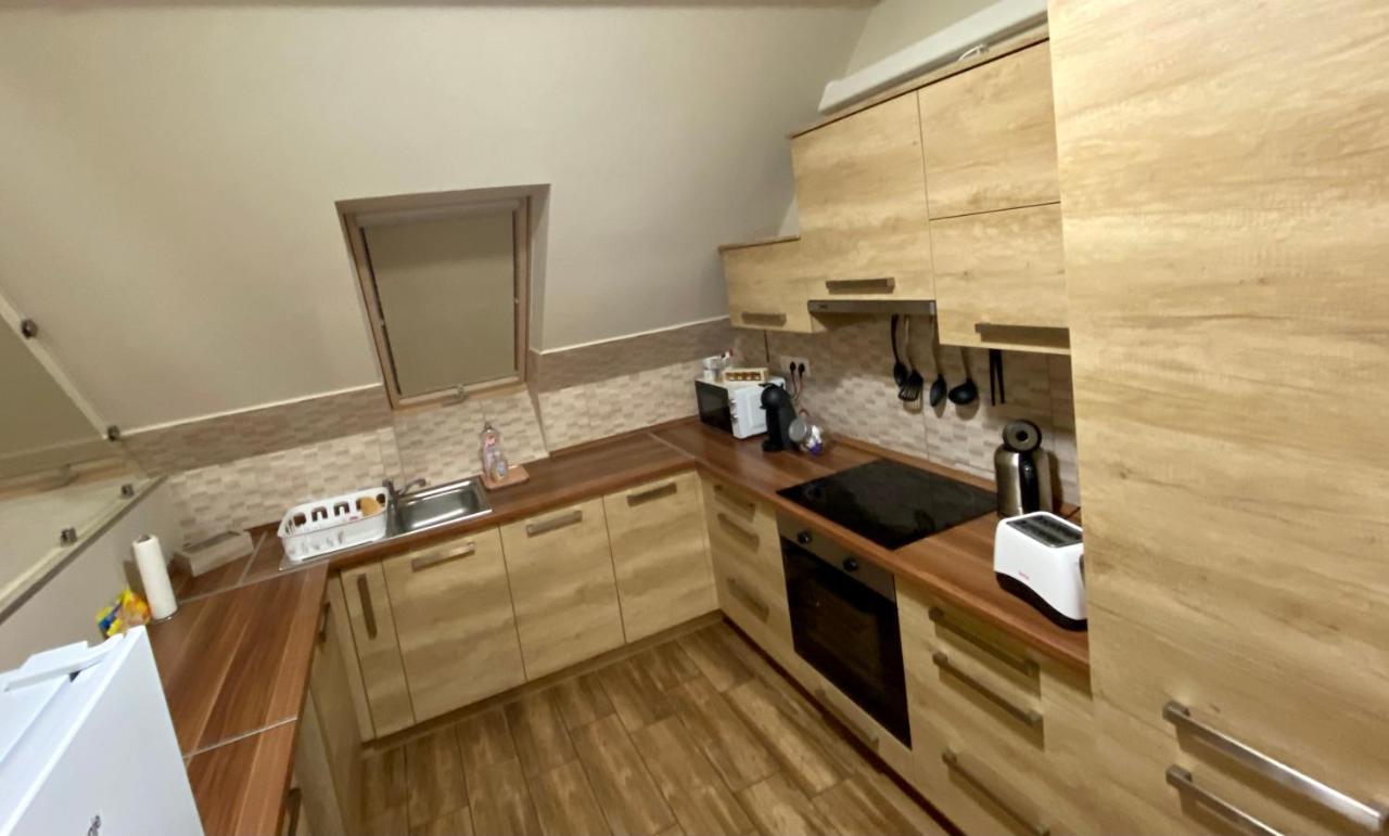 Barand Apartman Eger Exterior foto